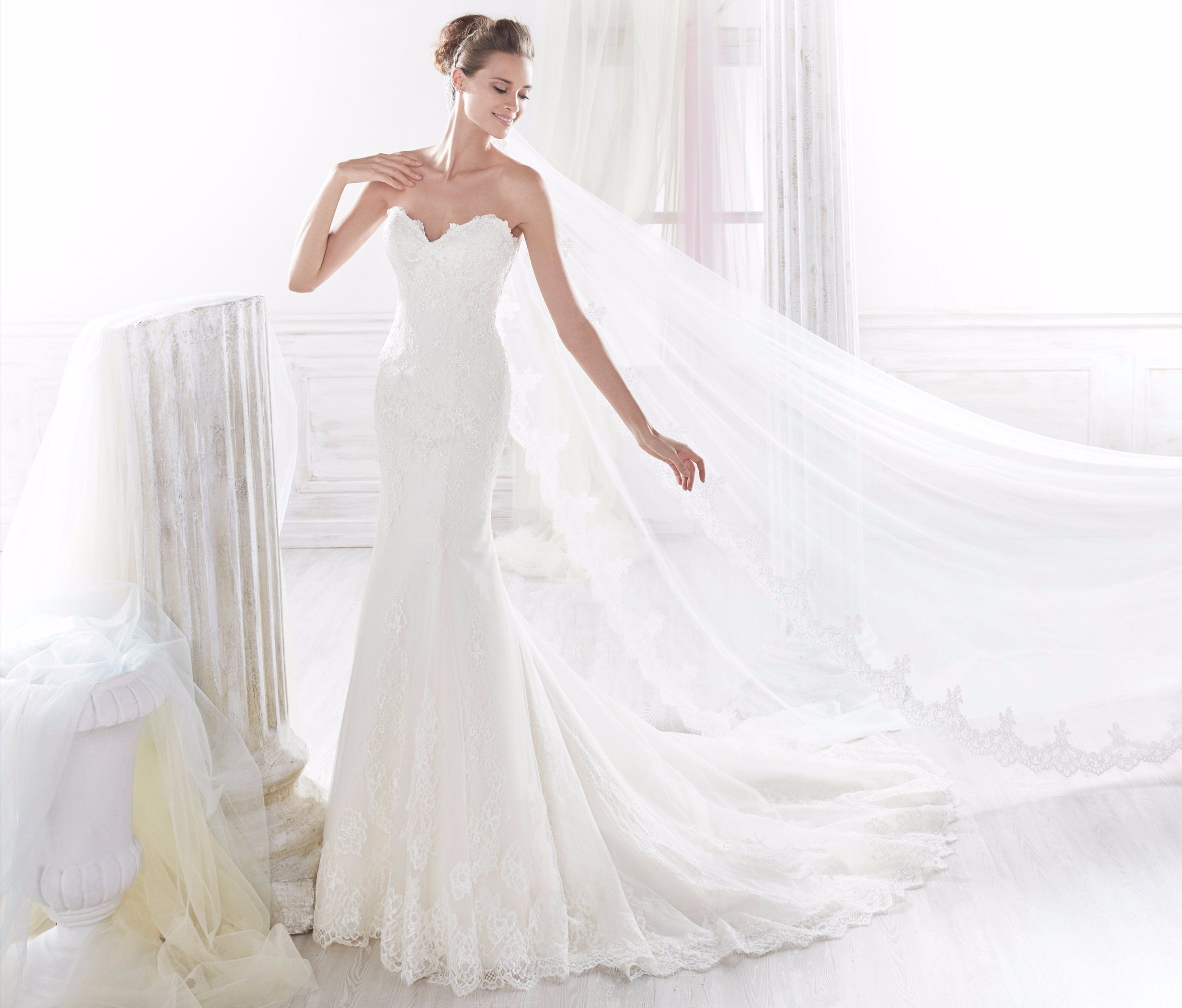 Mermaid Lace Strapless Evening Bridal Wedding Gown
