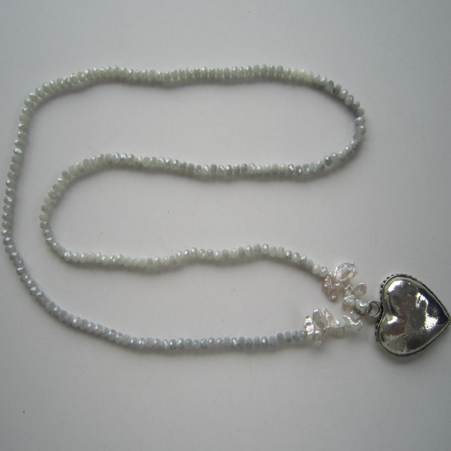 Fashion Necklace Made of Freshwater Pearl and Crystal with Heart Shape Pendant