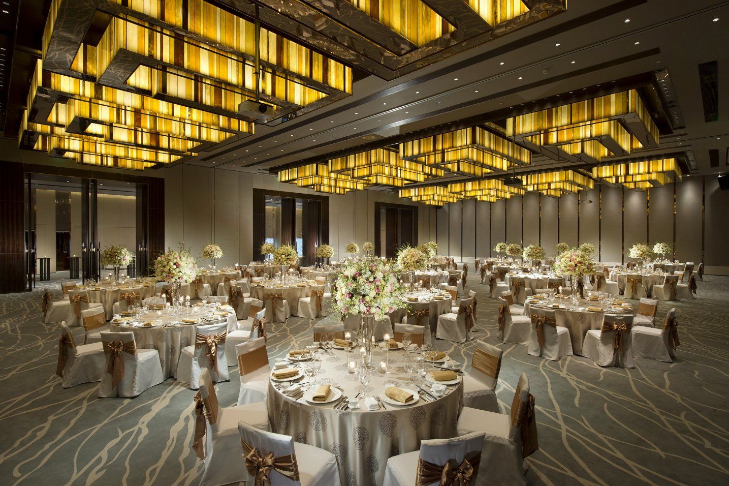 The Custom-Made Decorative Project Lighting for Conrad Beijing.