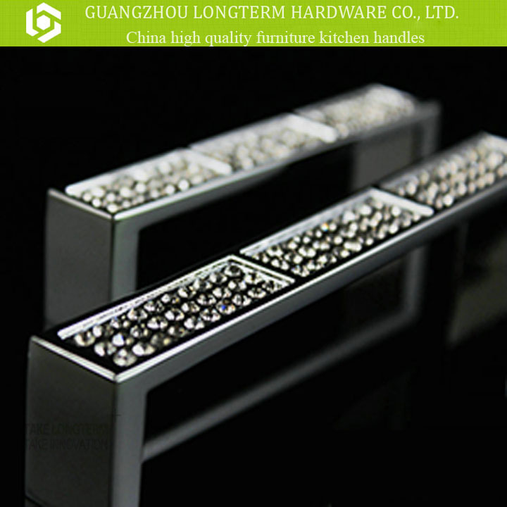 Modern Furniture Handle with Crystal.