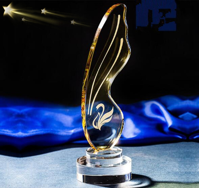Nice Crystal Glass Awards Trophies Yellow Crystal Trophy