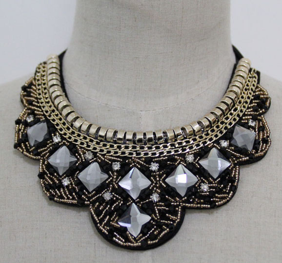 Fashion Jewelry Crystal Choker Necklace (JE0052-1)