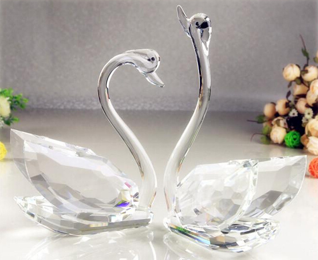 Transparent Crystal Swan for Wedding Souvenirs Gifts Wedding Favors
