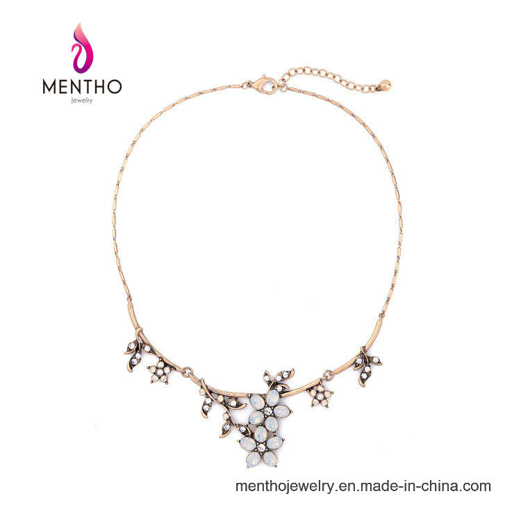 Vintage Simple Flower Shape Fashion Accessories Alloy Pendant Necklace