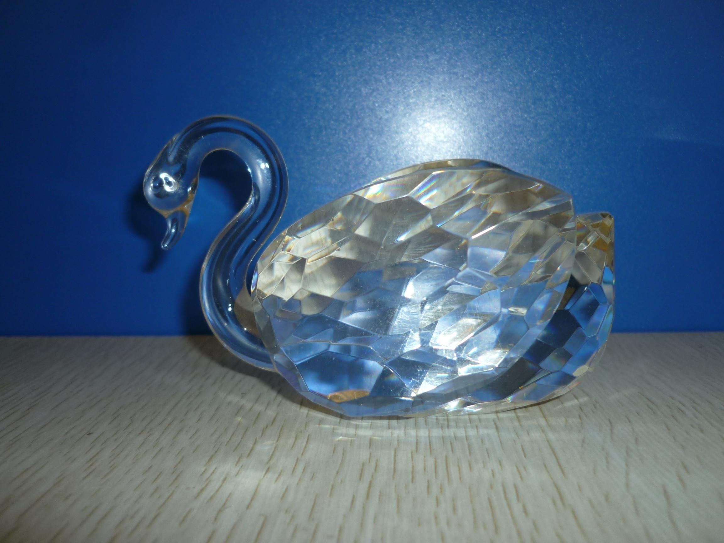Crystal Goose Shape Female