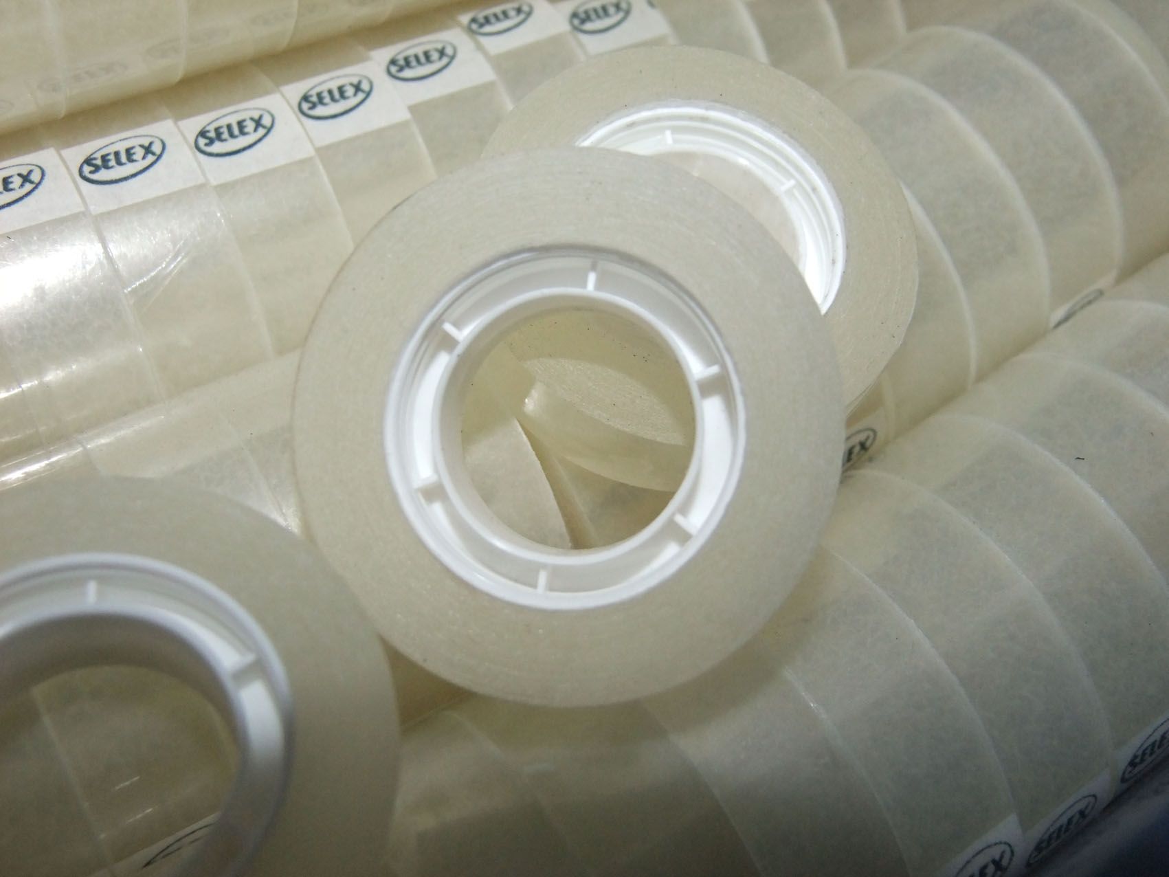 Hand Tear Quality Transparent Tape