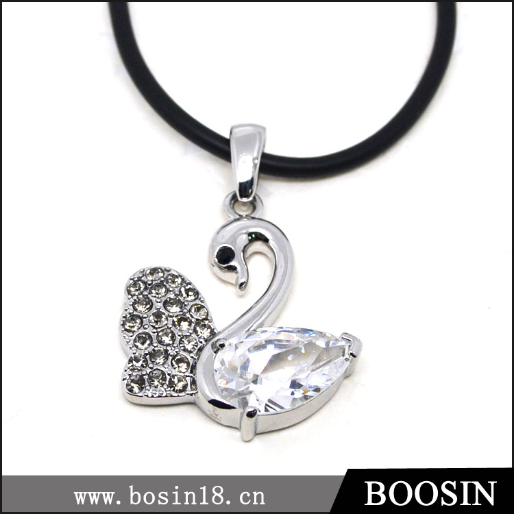 Elegant White Swan Metal Rhinestones Handmade Pendant Necklace #19667
