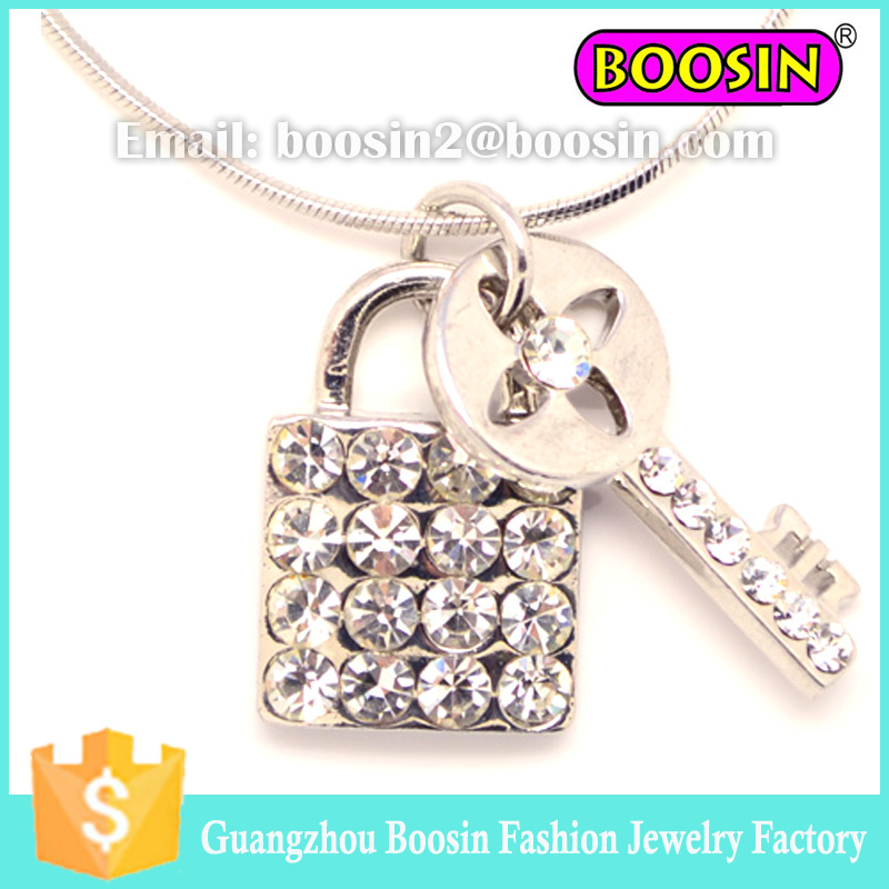 10mm Tiny Charm/ Golden Plated Metal Small Charm / Mini Lock and Key Charm #16966
