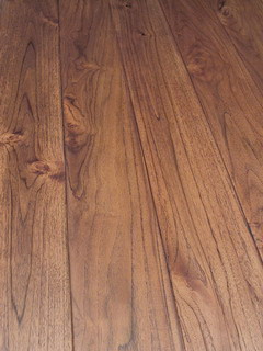 8.3mm Pressed V Groove Laminate Flooring (Y1001)