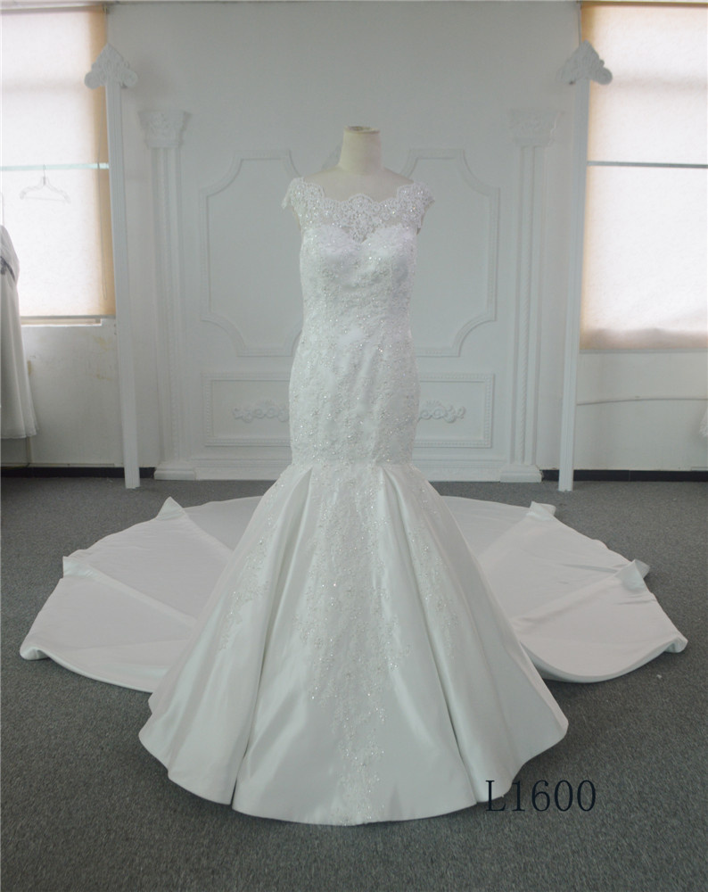 Luxury off-Shouler Satin Wedding Dress 2017 Mermaid Wedding Dress