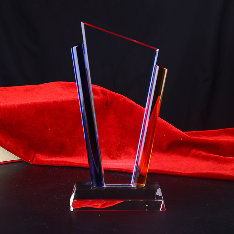 2016 New Designs Crystal Glass Trophy Craft