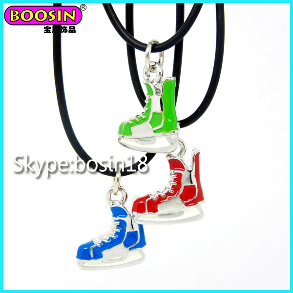 Cheap Metal Alloy Custom Enamel Skate Charm Necklace
