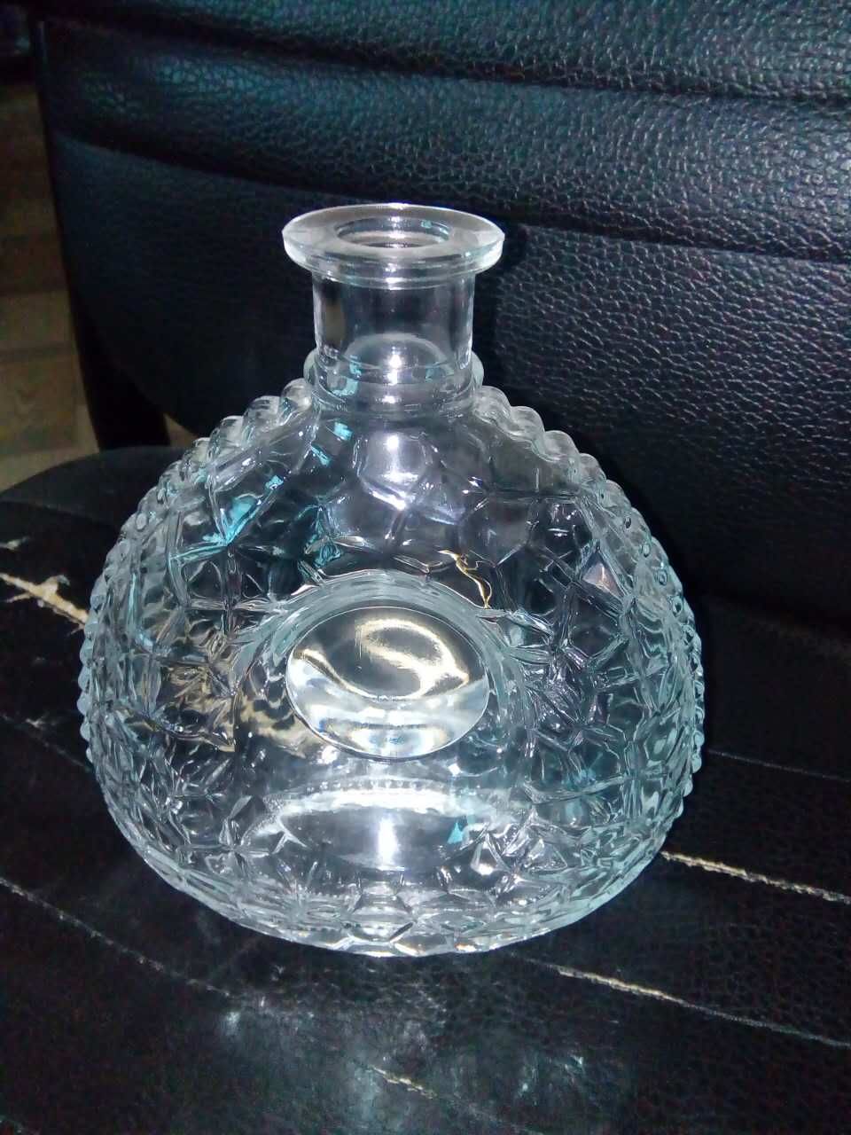 Red Wine Bottle for 2018 Europen Using