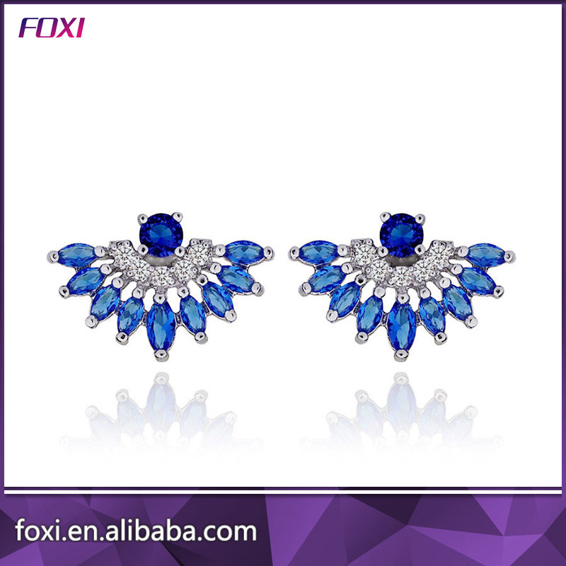 Wholesale Women Crystal Cubic Zirconia Stud Earrings in Gold