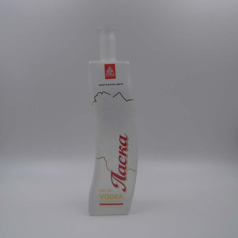 0.75L Glass Liquor Bottle Frosted Vodka Wine Decanter