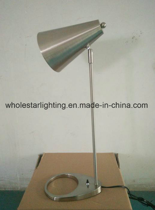 Modern Metal Desk Reading Lamp (WHD-581)