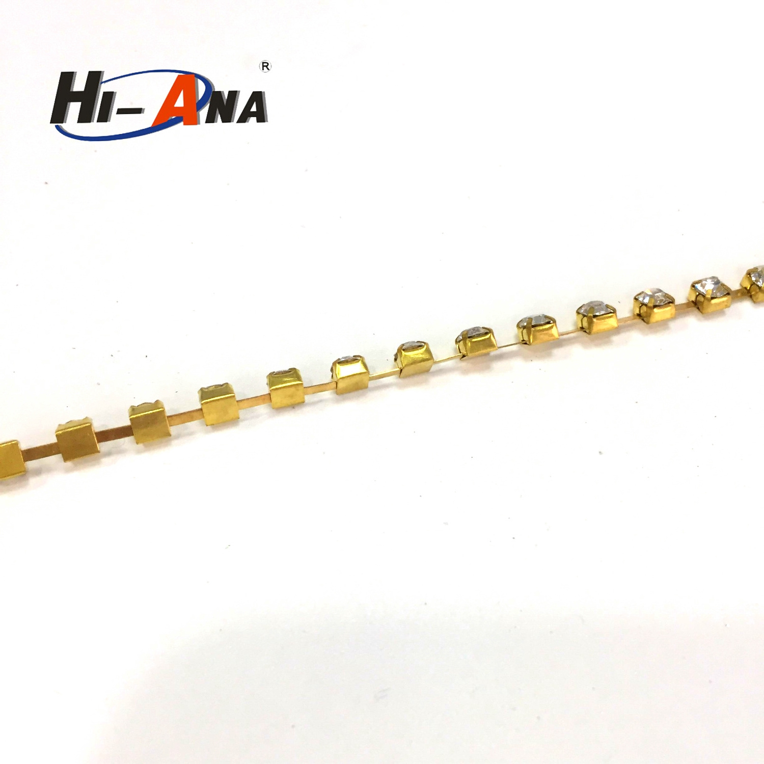SGS Certification Various Colors Wholesale Rhinestone Trim
