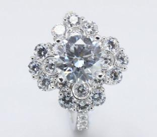 925 Sterling Silver Ring with CZ