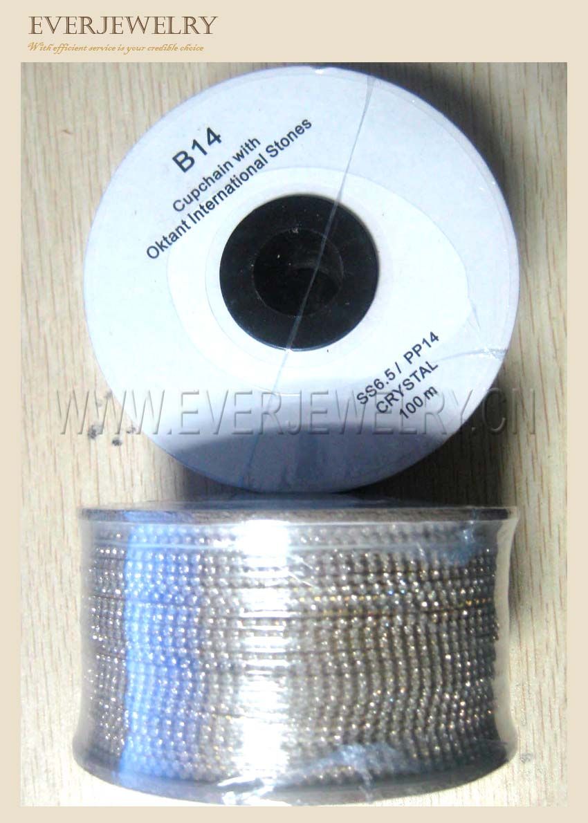 Label Rhinestone Cup Chain