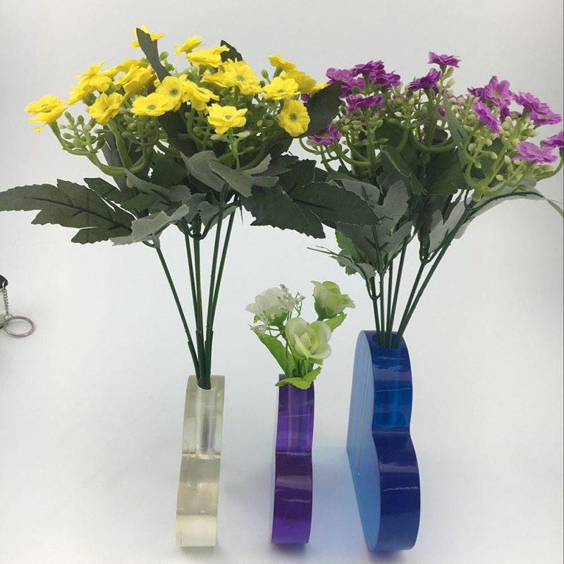 Heart Shape Acrylic Flower Vase