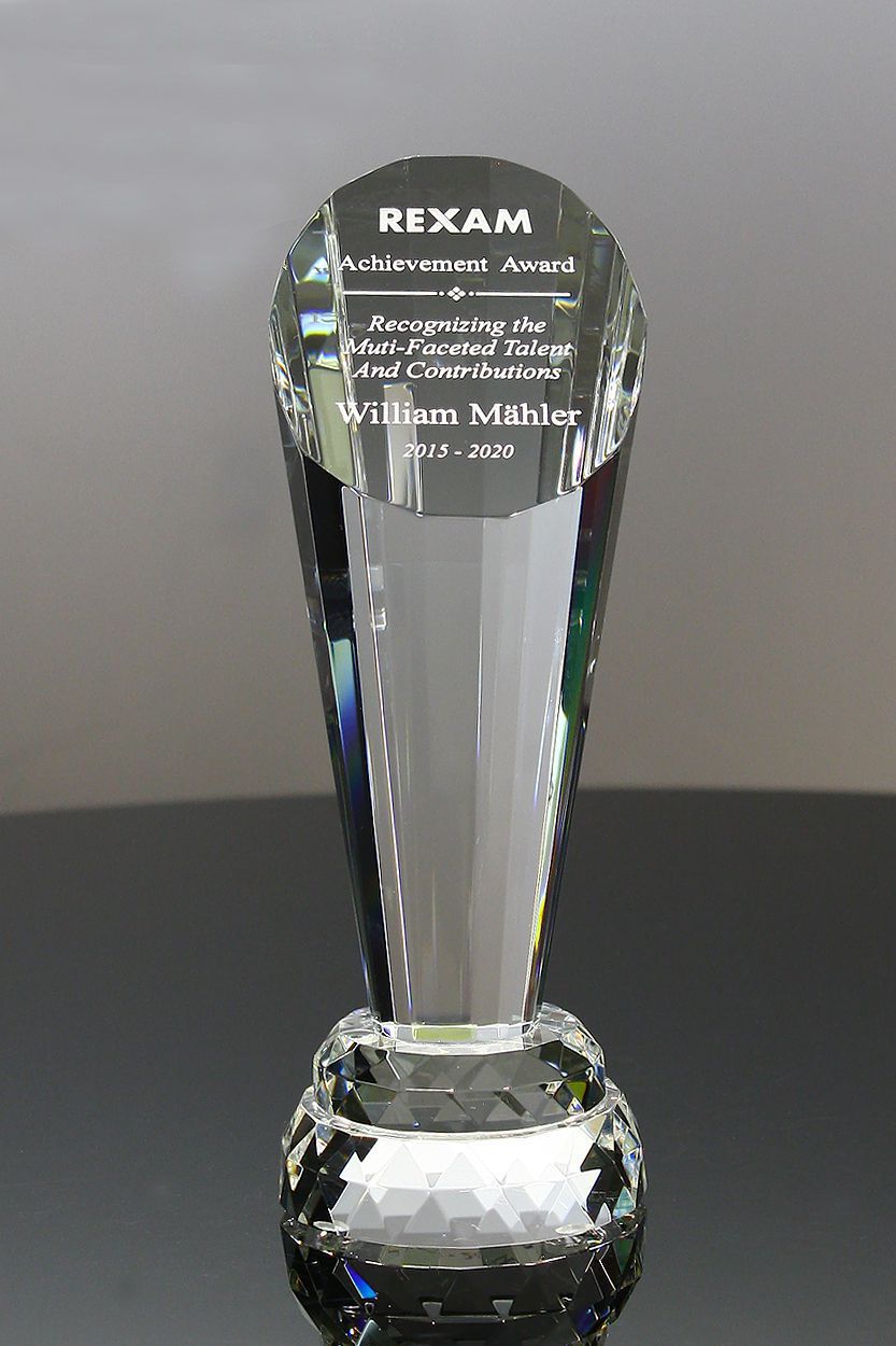Titan Crystal Award (#5004--8