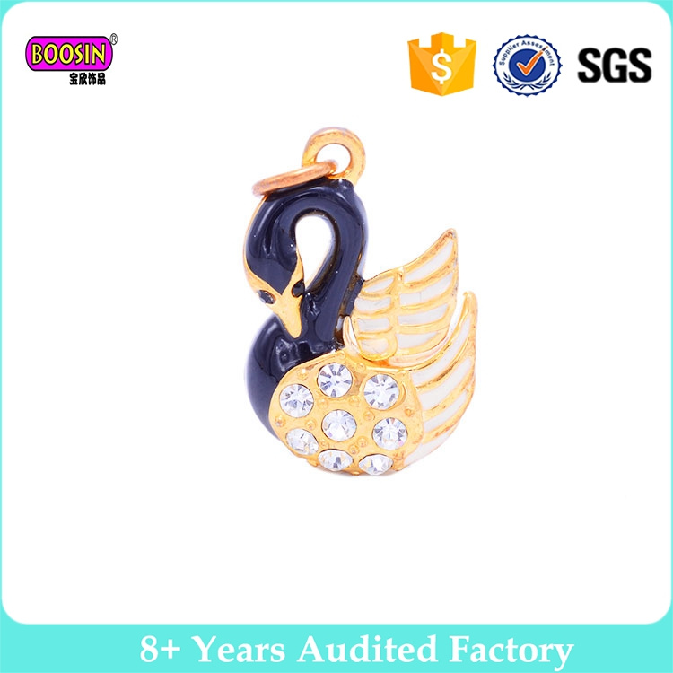 2017 Metal Gold Enamel Black Crystal Swan Charm for Wholesale