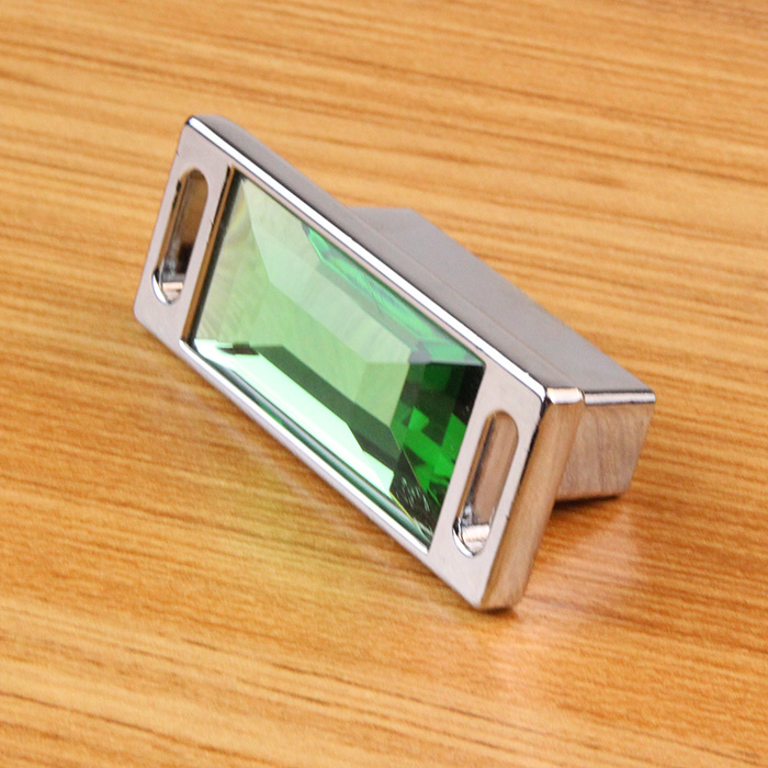 B Style 32mm Pitch Green Crystal Wood Drawer Knob