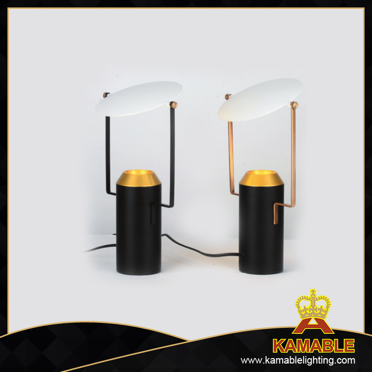 Decorative Indoor Modern Design LED Desk Lamp (RST9059BK)