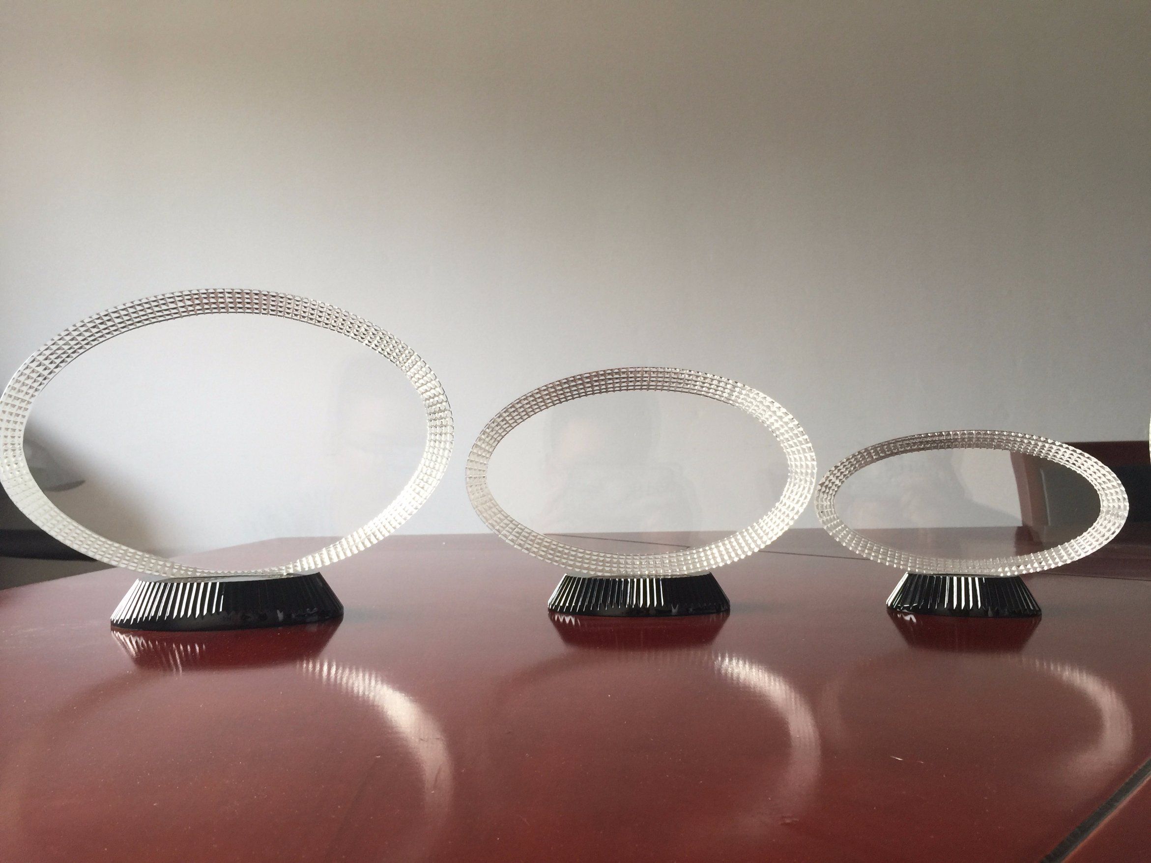 Oval Crystal Trophy Black Base