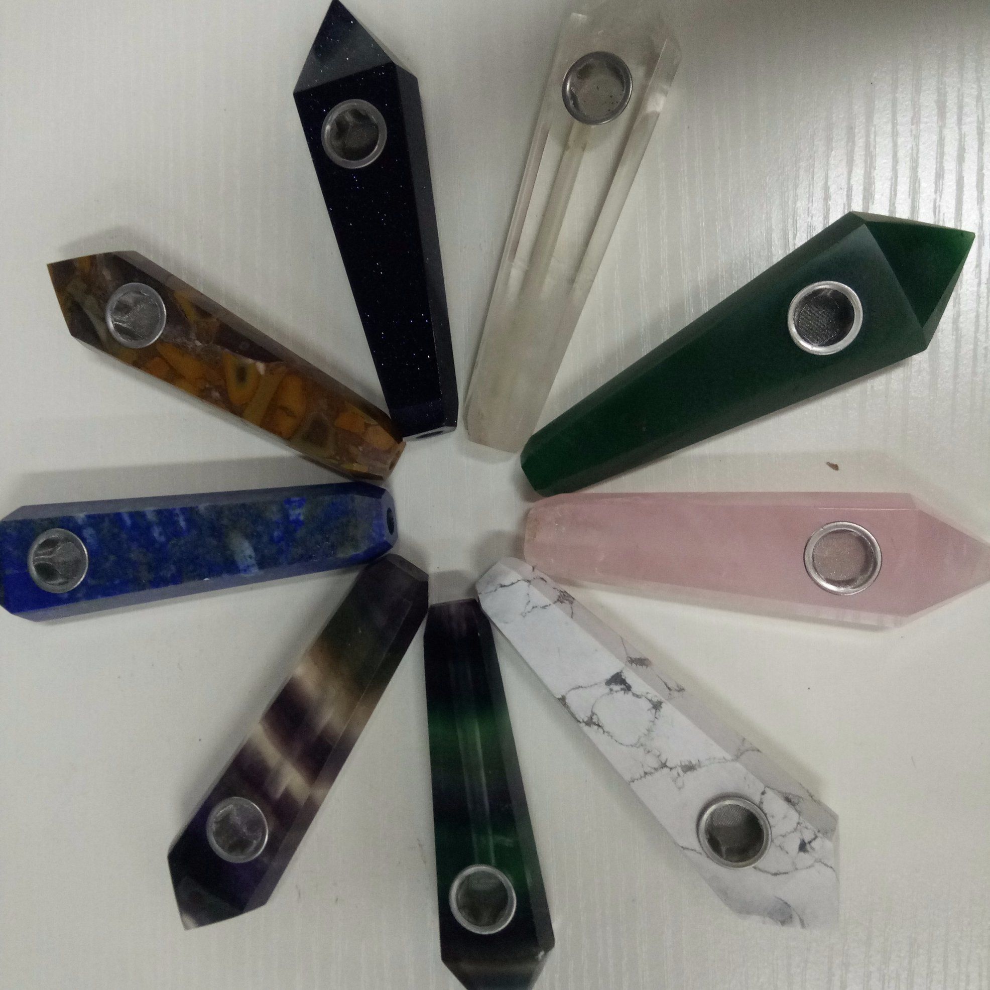 2017 Newest China Hot Productshand Pipes Stone Spoon Pipe Smoking Crystal Thick Hookah Tobacco Wholesale