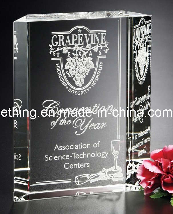Carlyle Optical Crystal Award (CA-1189)