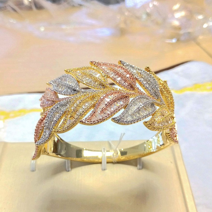 Custom Gold Leaf jewellery Bracelet Four Leaf Color Bracelet for Woman