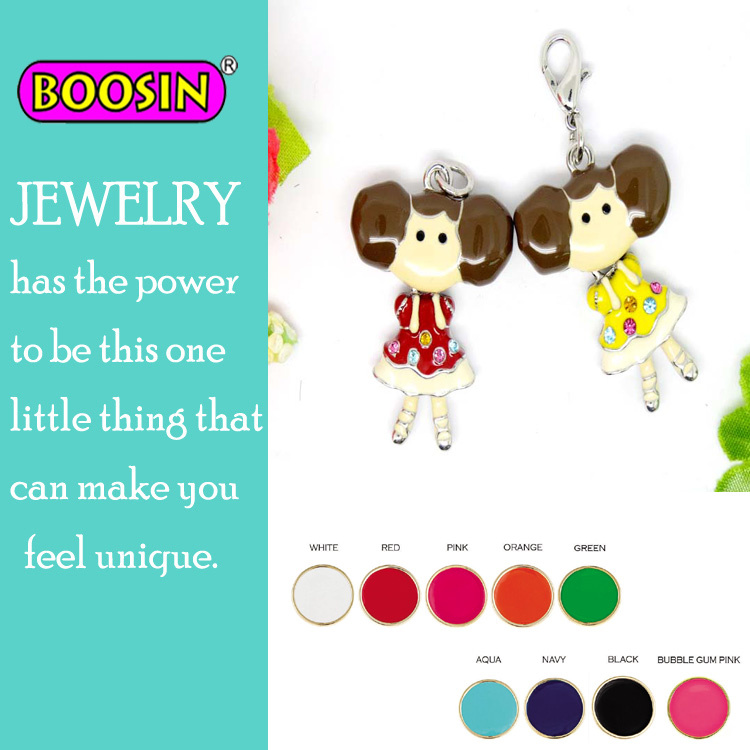 Factory Custom Alloy Enamel Boy and Girl Pendant