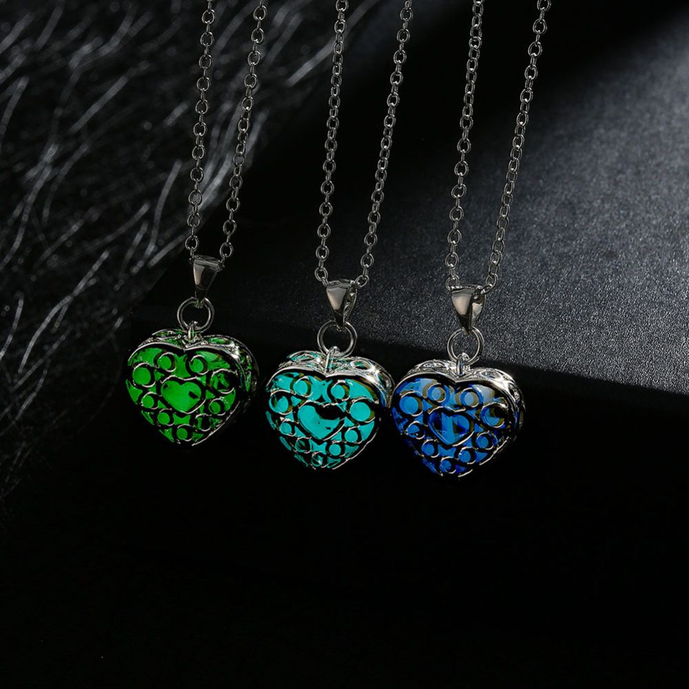 Fashion Cute Necklace, Glow in Dark Hollow Glowing Stone, Luminous Choker Pendant Necklace