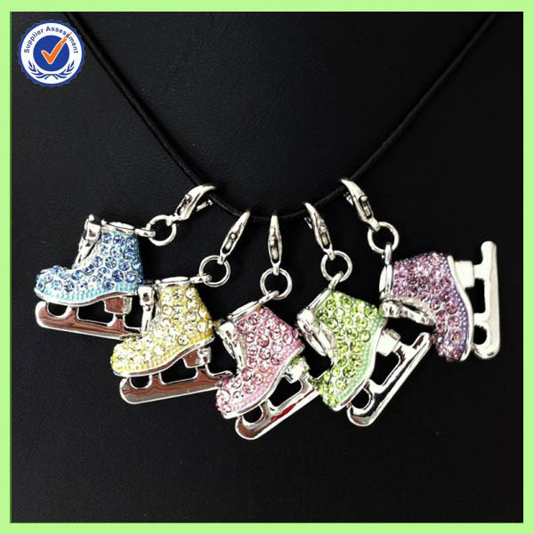 Wholesale Alloy Custom Crystal Figure Skating Pendant for Teen