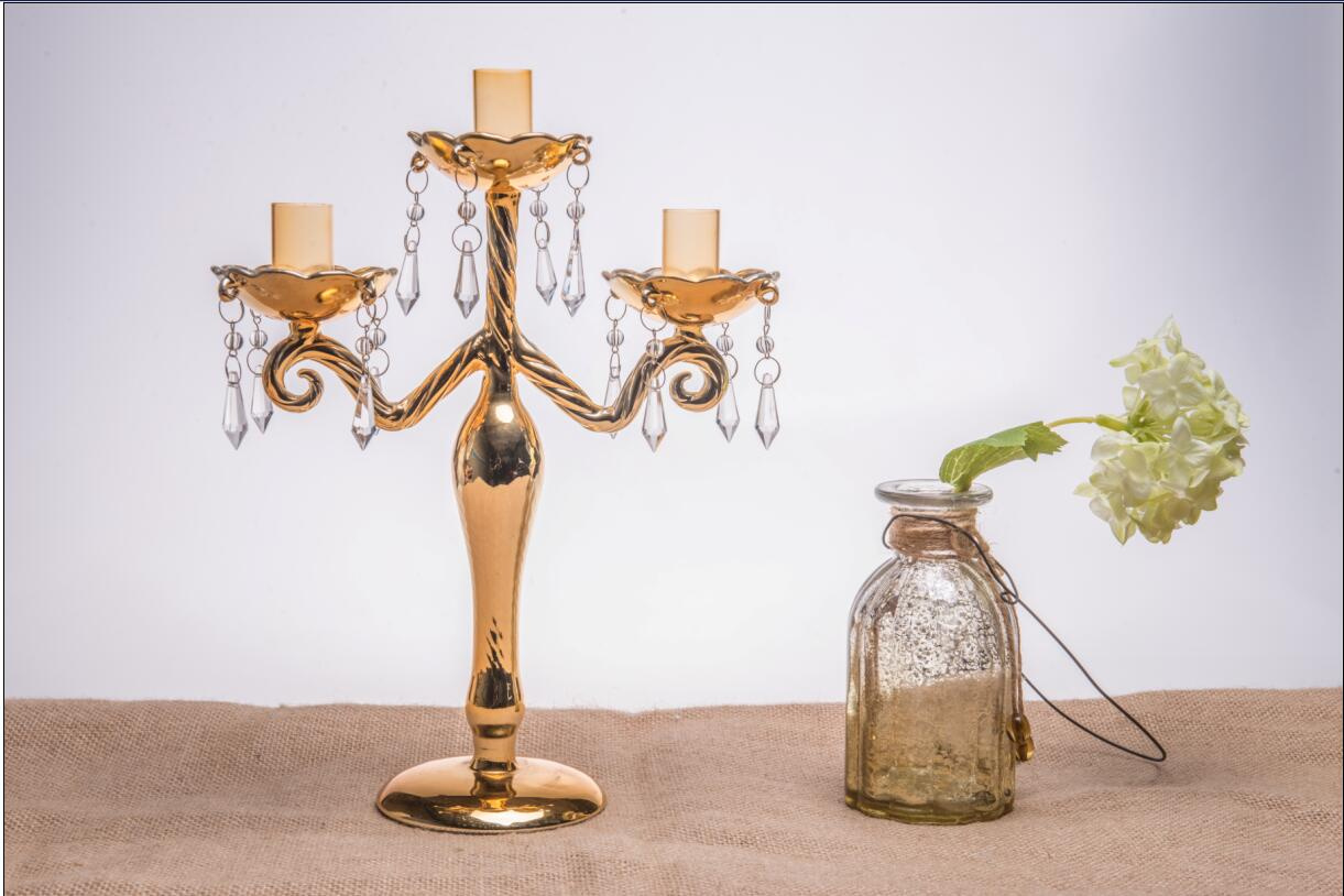 Golden Color Candle Holder for Wedding Decoration with Three Poster