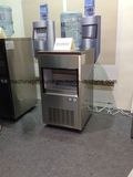Outdoor Type 25kgs Movable Ice Maker for Store Use