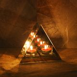 2017 High Quality Handmade Clearance Triangle Glass Candle Holders with Mirror Back