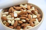 High Quality Amygdalin B17 Vitamin Extract 98%