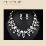 Small Crystal Flowers Cheap Necklace