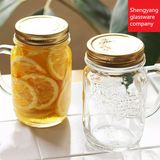 Food Grade 16oz Embossment Glass Drinking Glass with Handle and Metal Lid