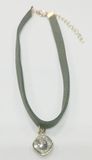 Fashion Choker with Crystal Color Stone