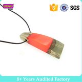 2017 New Design Handmade Resin Wood Pendant Necklace