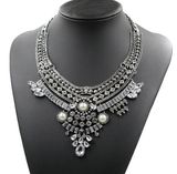 Factory Wholesale Vintage Retro Crystal Necklace