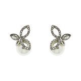 925 Silver Finesse Crystal and Pearl Leaf Stud Earrings jewelry with Gold Plated