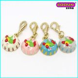 Factory Hot Sale Fancy Gold Enamel Cake Charm
