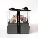 Beautiful Acrylic Clear Retain Freshness Flower Display Box
