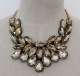 Ladies Luxury Crystal Costume Jewelry Choker Collar Necklace (JE0081)