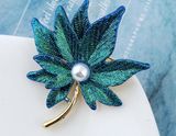 Wholesale Hot Sale Rhinestone Brooch