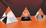 High Quality and Beautiful Transparent Crystal Pyramid